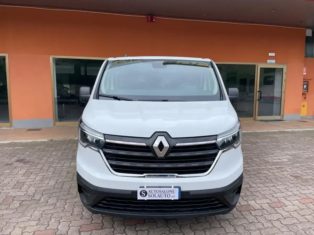 Usata Renault Trafic 110 CV (80 kW) 2024 Bianco