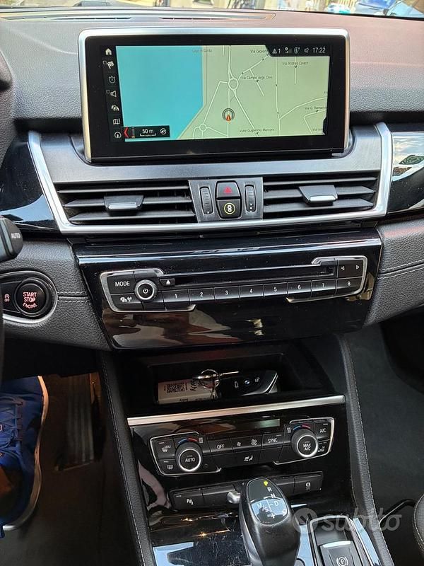 Usata BMW 218 Comfort Edition 150 CV (110 kW) 2016 Monovolume