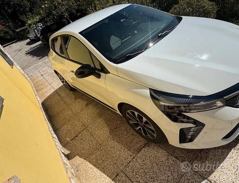 Usata Mitsubishi Colt Invite 91 CV (66 kW) 2024 Bianco Utilitaria