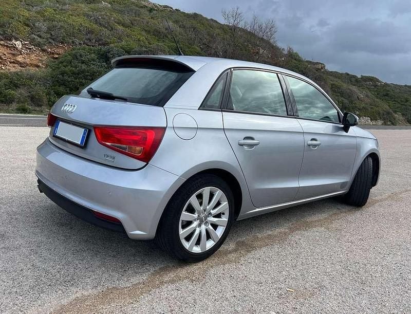 Usata Audi A1 Sportback Sport 95 CV (69 kW) 2016 Argento Utilitaria