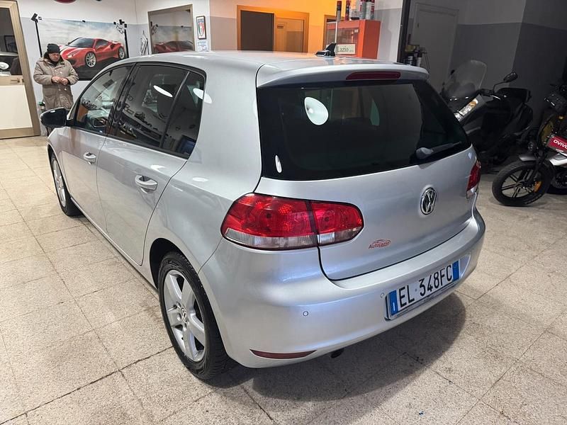 Usata VW Golf VII Highline 105 CV (77 kW) 2012 Argento Berlina