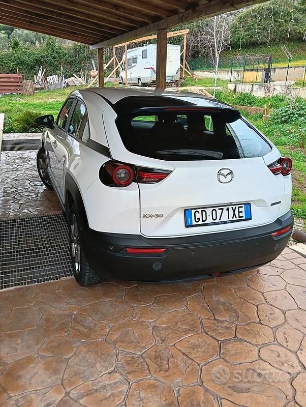 Usata Mazda MX30 106 kW (145 CV) 2021 Bianco SUV