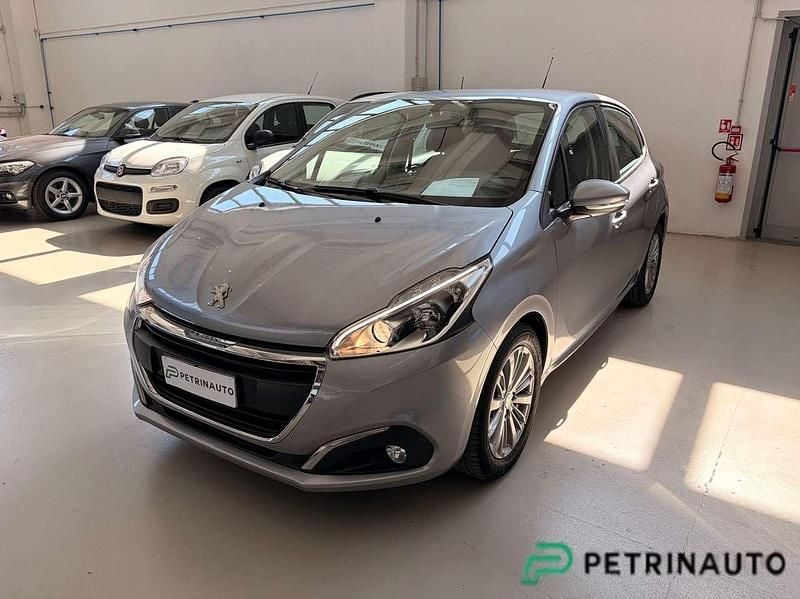 Usata Peugeot 208 Active 102 CV (75 kW) 2019 Utilitaria
