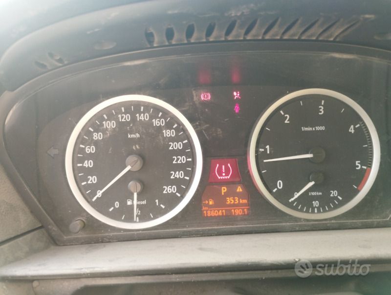 Usata BMW 530 218 CV (160 kW) 2004 Nero Berlina