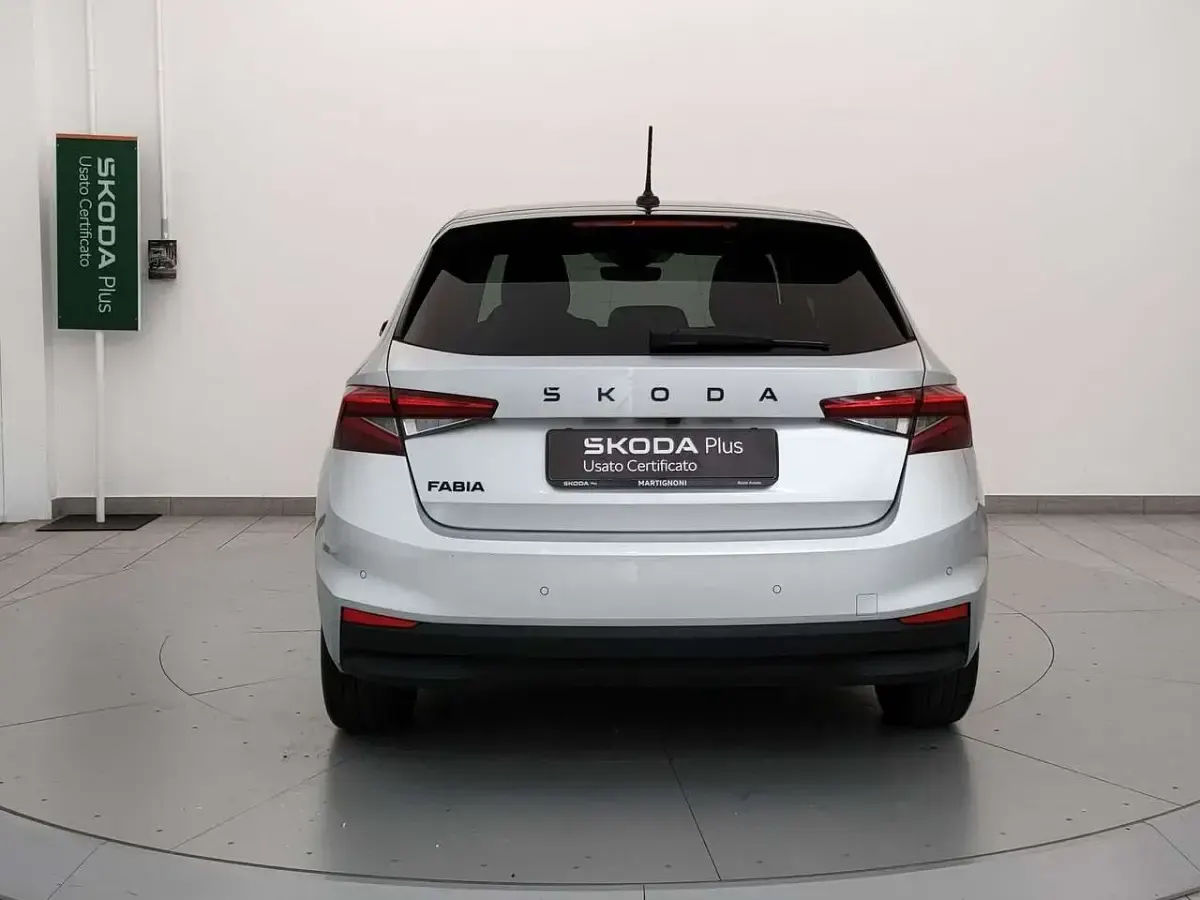 Usata Skoda Fabia 95 CV (69 kW) 2025 Argento Utilitaria
