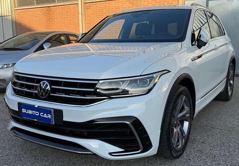 Usata VW Tiguan R-line 150 CV (110 kW) 2022 Bianco perlato SUV