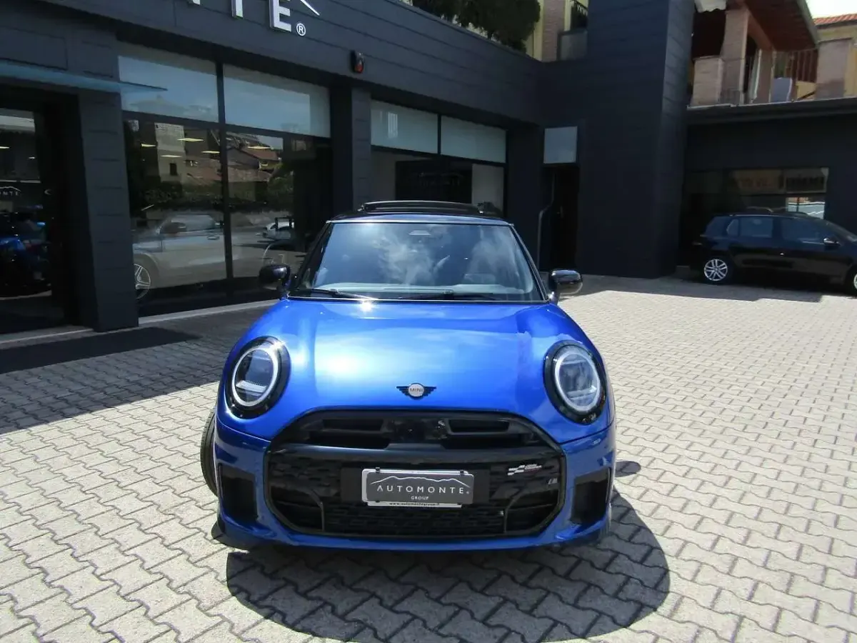 Usata Mini John Cooper Works 204 CV (150 kW) 2025 Blazing blue Utilitaria