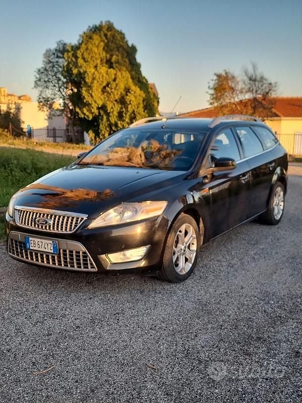 Usata Ford Mondeo 140 CV (102 kW) 2010 Nero Station wagon