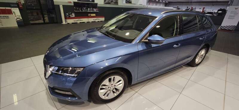 Usata Skoda Octavia Ambition 110 CV (80 kW) 2021 Blu/azzurro Station wagon