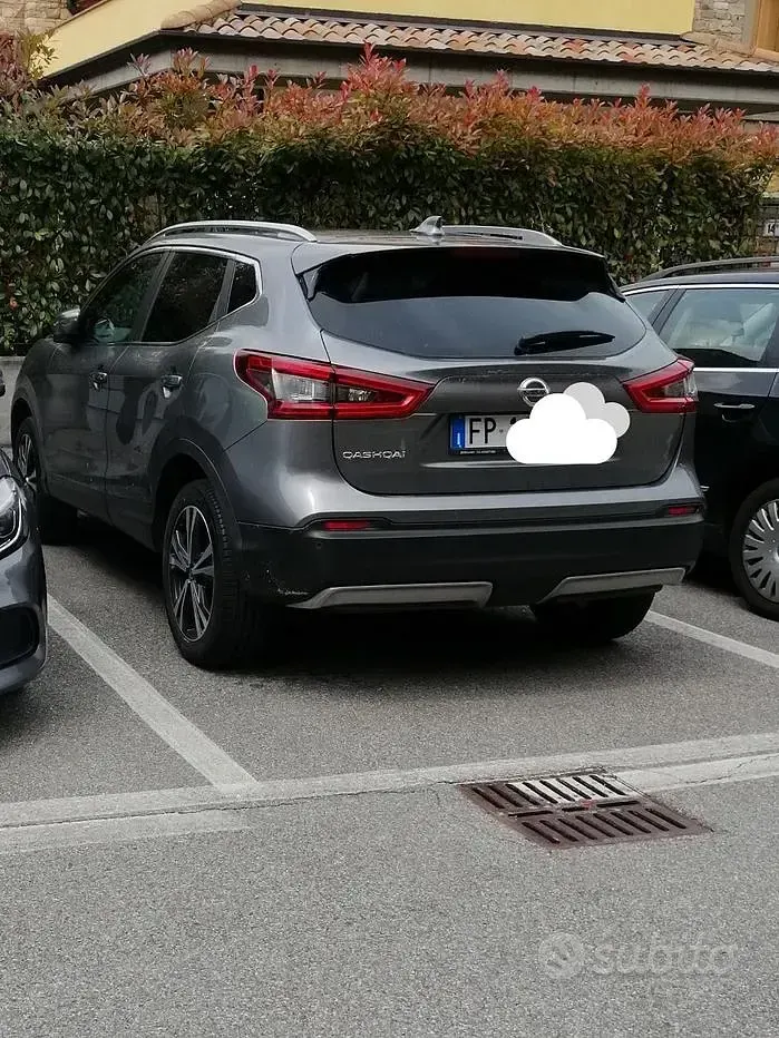 Usata Nissan Qashqai N-Connecta 110 CV (80 kW) 2018 Grigio SUV