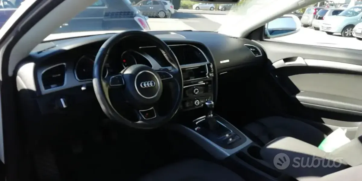 Usata Audi A5 S-Line 2012 Bianco Coupé