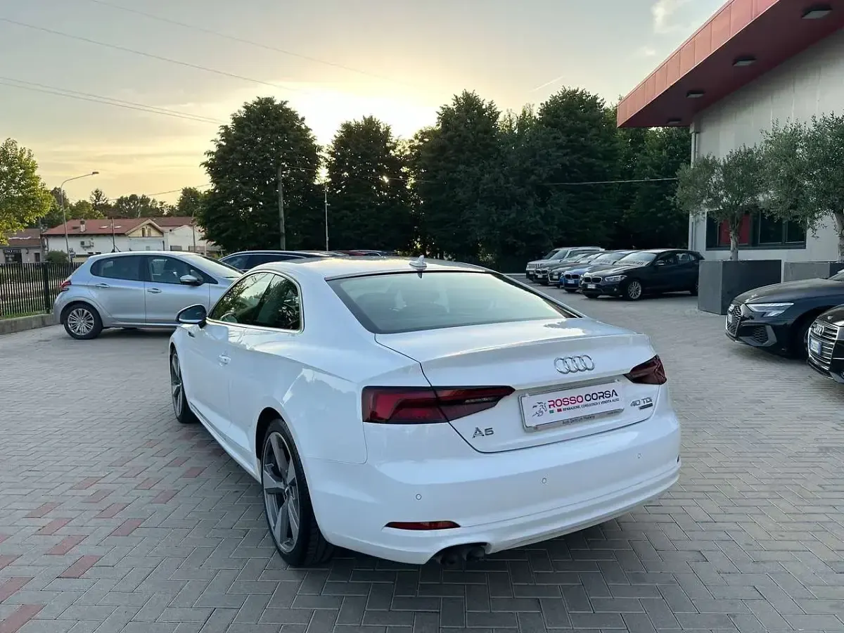 Usata Audi A5 Ambiente 190 CV (139 kW) 2018 Bianco Coupé
