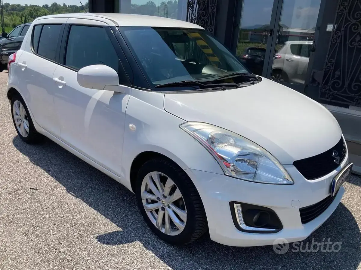 Usata Suzuki Swift Cool 94 CV (69 kW) 2015 Bianco Utilitaria