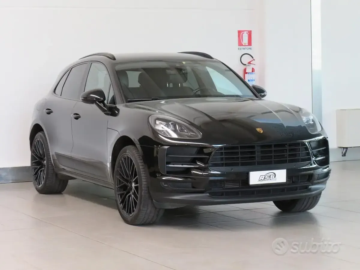 Usata Porsche Macan 245 CV (180 kW) 2021 Nero SUV