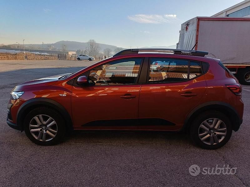 Usata Dacia Sandero Stepway 101 CV (74 kW) 2021 Rosso SUV