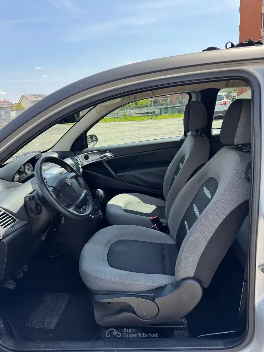 Usata Lancia Ypsilon 75 CV (55 kW) 2008 Utilitaria
