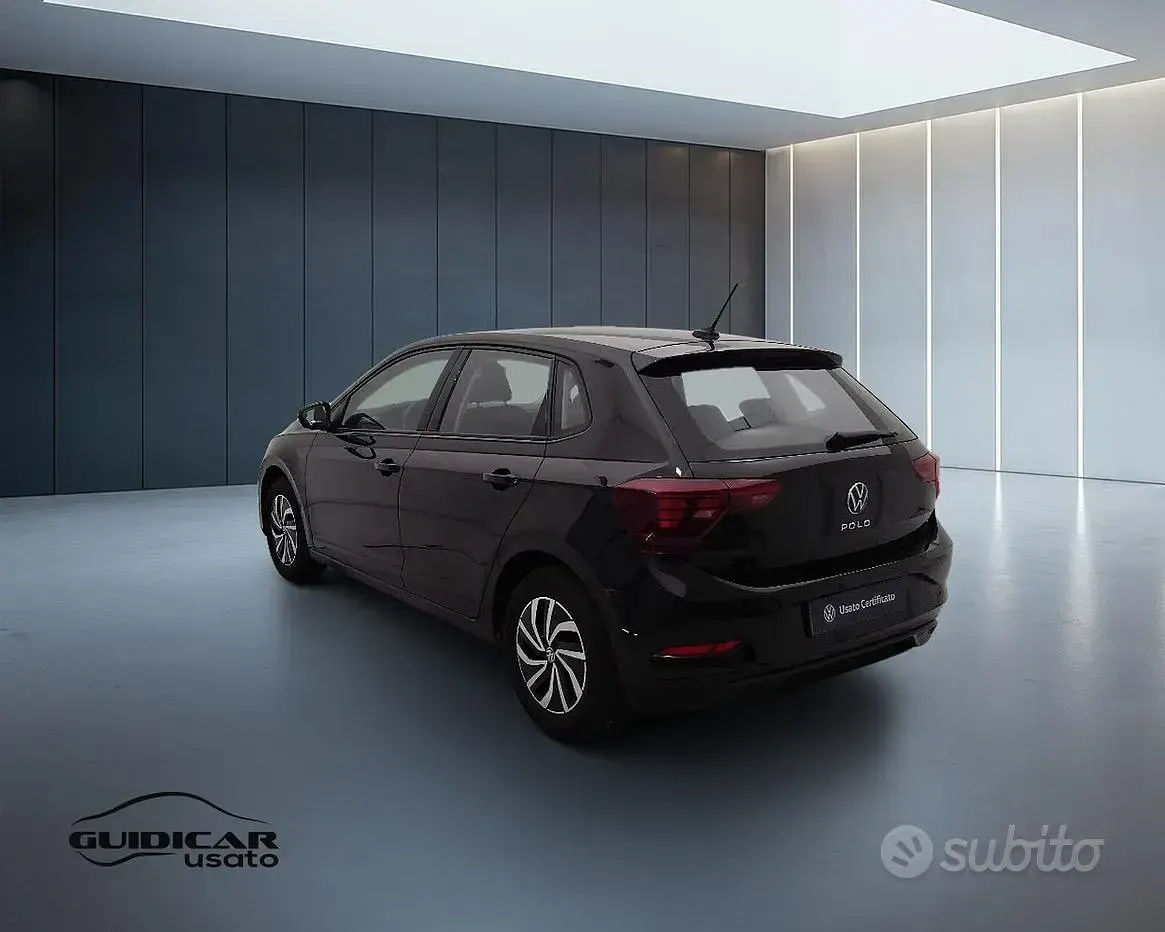 Usata VW Polo Life 95 CV (69 kW) 2023 Nero Utilitaria