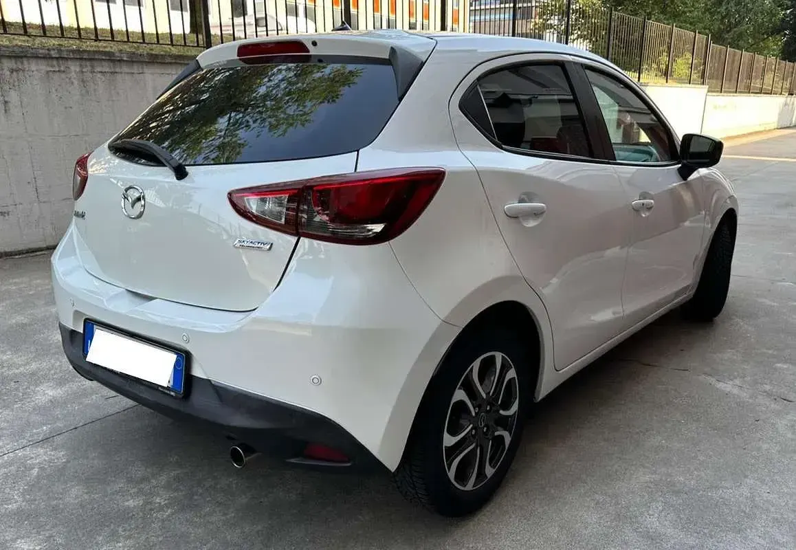 Usata Mazda 2 Exceed 90 CV (66 kW) 2017 Utilitaria