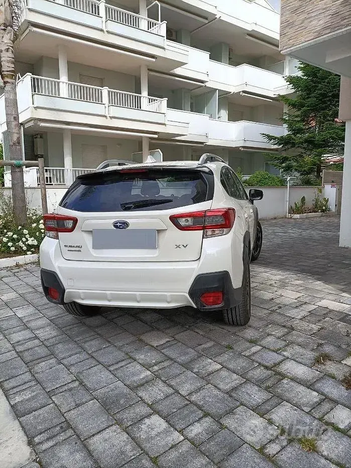 Usata Subaru XV 114 CV (83 kW) 2022 Bianco SUV