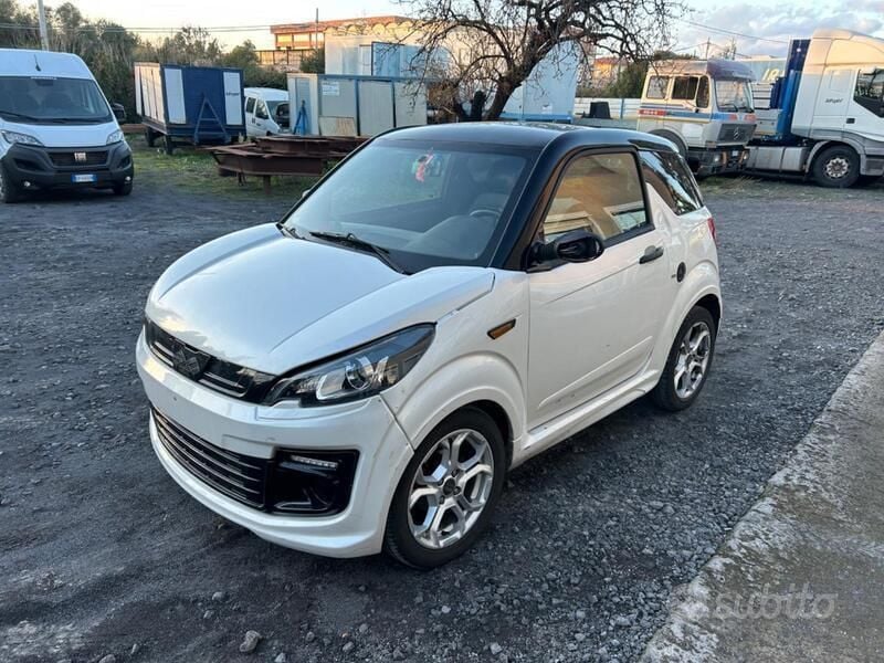 Usata 2020 Ligier JS50 Due volumi | 5500 € (Super prezzo) - Immagine 1/4