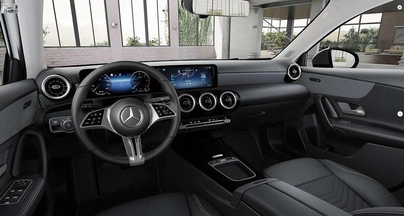 Nuova Mercedes A180 Advanced 116 CV (85 kW) 2025 Nero notte Berlina