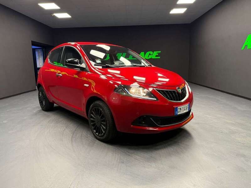 Rosso Usata 2023 Lancia Ypsilon Silver Due volumi | 8990 € (Super prezzo) - Immagine 1/4