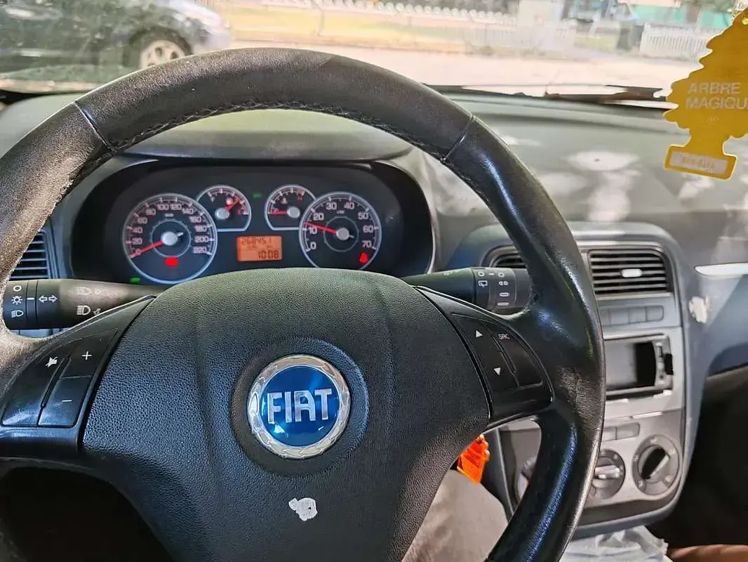 Usata Fiat Grande Punto 90 CV (66 kW) 2006 Utilitaria