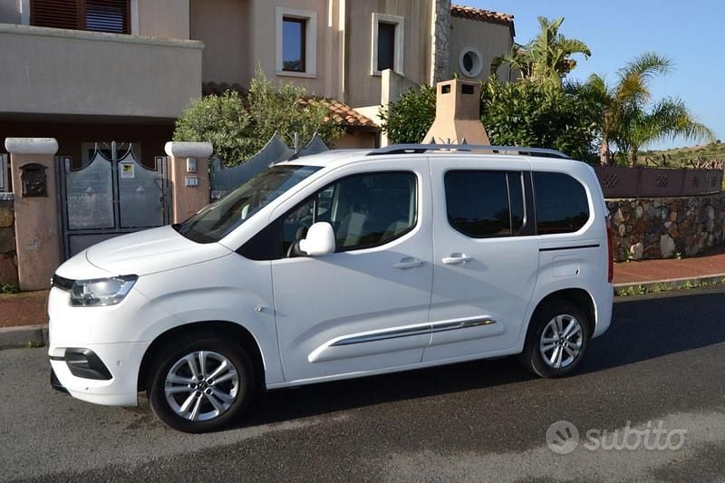 Usata Toyota Proace Verso City 100 CV (73 kW) 2021 Bianco Station wagon