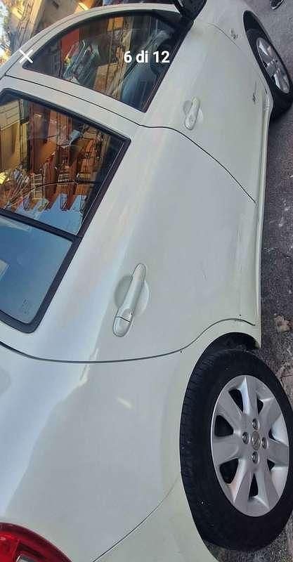 Usata Nissan Micra Comfort 79 CV (58 kW) 2013 Bianco Utilitaria