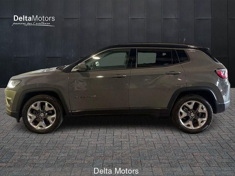 Käytetty Jeep Compass Limited 120 HP (88 kW) 2019 Harmaa Katumaasturi