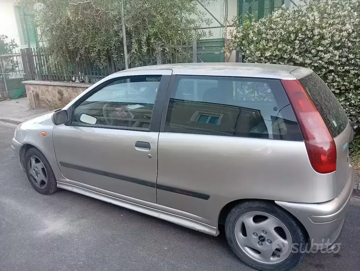 Occasion Fiat Punto 86 ch (63 kW) 1999 Berline