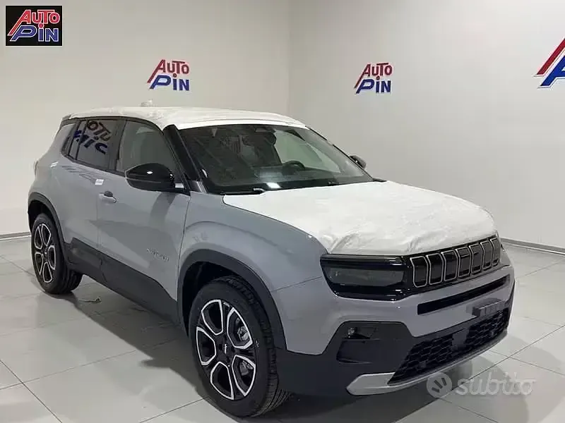 Nuova Jeep Avenger Summit 100 CV (73 kW) 2026 SUV