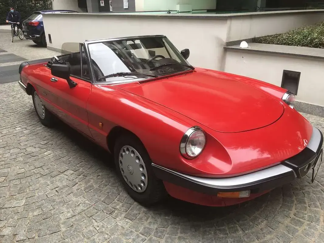 Usata Alfa Romeo Spider 103 CV (75 kW) 1988 Rosso Cabrio