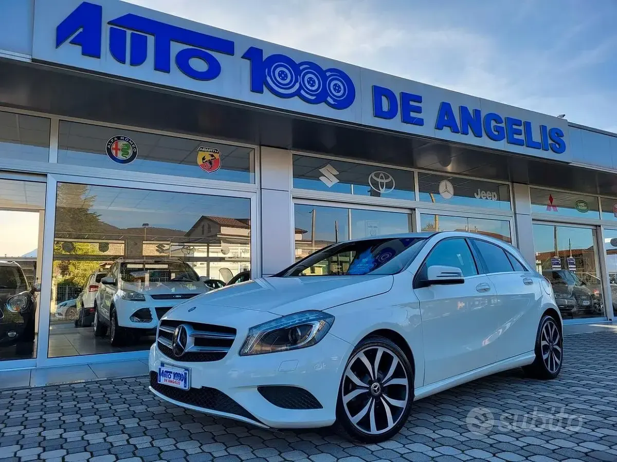 Usata Mercedes A180 109 CV (80 kW) 2014 Bianco Utilitaria