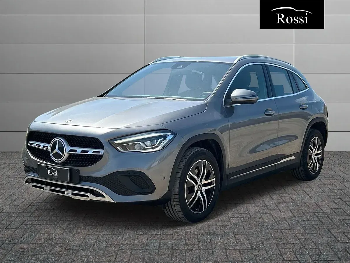 Begagnad Mercedes GLA180 116 HK (85 kW) 2020 SUV