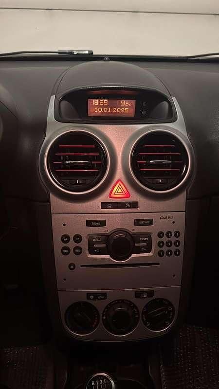 Usado Opel Corsa 86 CV (63 kW) 2012 Utilitario