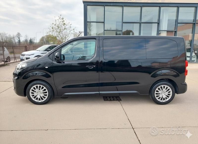 Usata Opel Zafira Life Business 144 CV (105 kW) 2021 Nero Monovolume