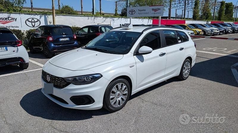 Usata Fiat Tipo Easy 95 CV (69 kW) 2019 Bianco Station wagon