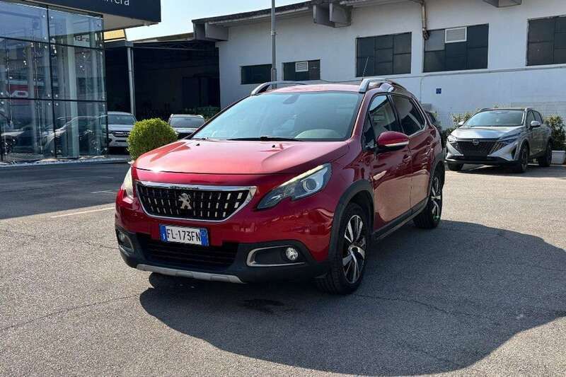 Usata Peugeot 2008 Allure 99 CV (72 kW) 2017 Rosso SUV