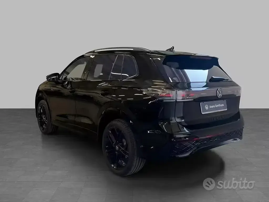 Usata VW Tiguan R-line 193 CV (141 kW) 2025 Nero metallizzato SUV