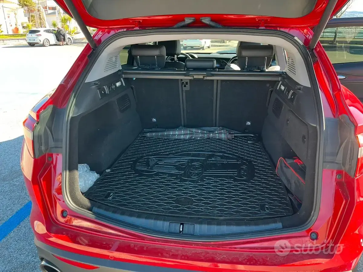 Usata Alfa Romeo Stelvio 180 CV (132 kW) 2018 Rosso SUV