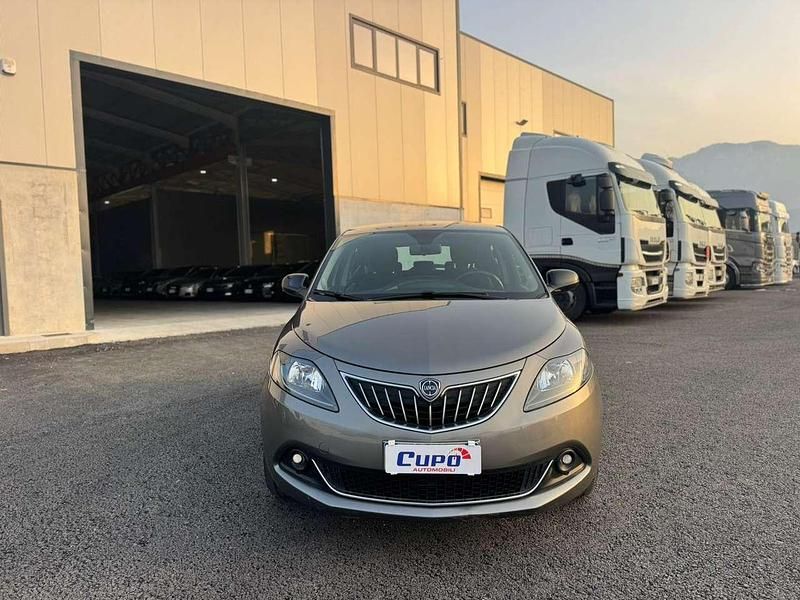 Usata Lancia Ypsilon Silver 69 CV (50 kW) 2022 Other Utilitaria