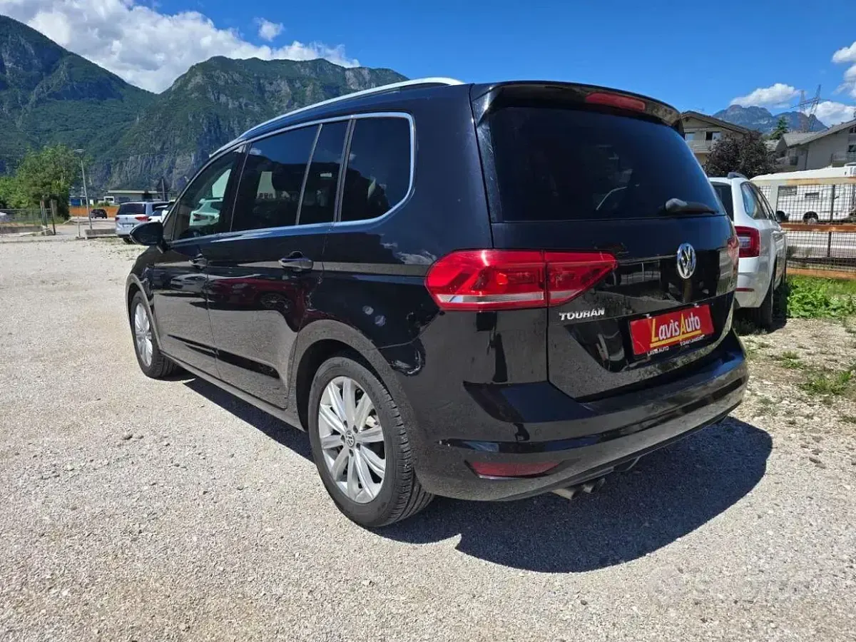 Usata VW Touran Comfortline 150 CV (110 kW) 2016 Nero Monovolume