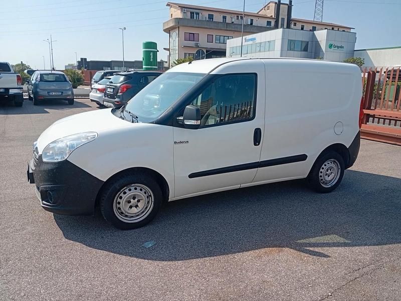 Occasion Opel Combo 95 ch (69 kW) 2017 Blanc Monospace