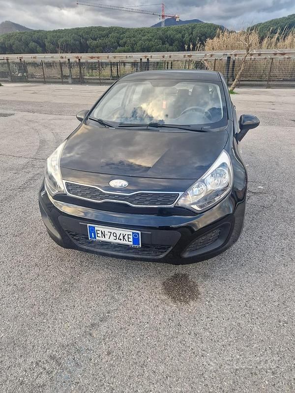 Usata Kia Rio LX 2013 Nero Berlina