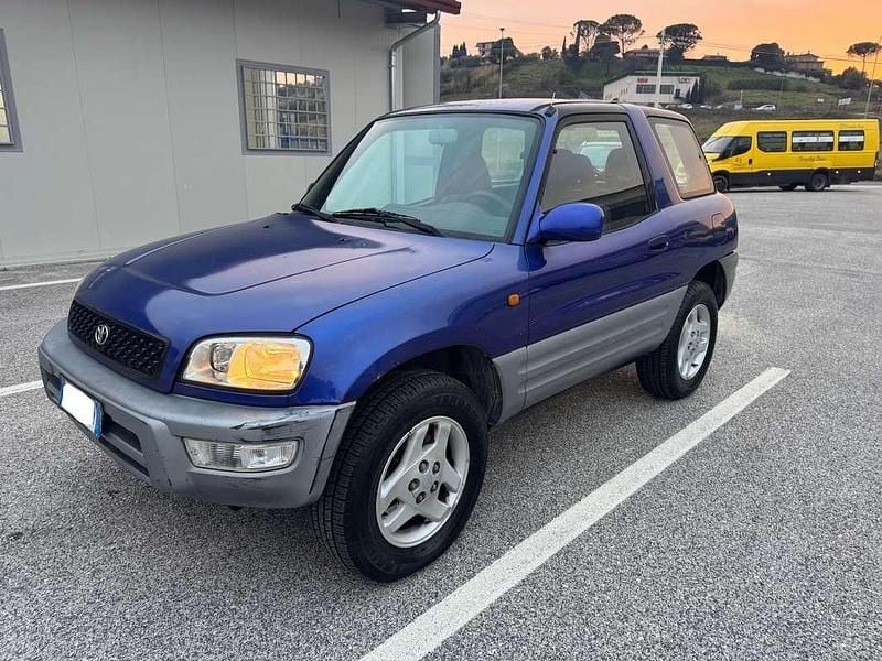 Blu/azzurro Usata 2000 Toyota RAV4 SUV | 4800 € (Buon prezzo) - Immagine 1/4