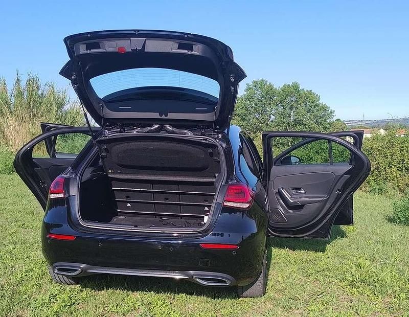 Usata Mercedes A180 Premium 116 CV (85 kW) 2019 Berlina