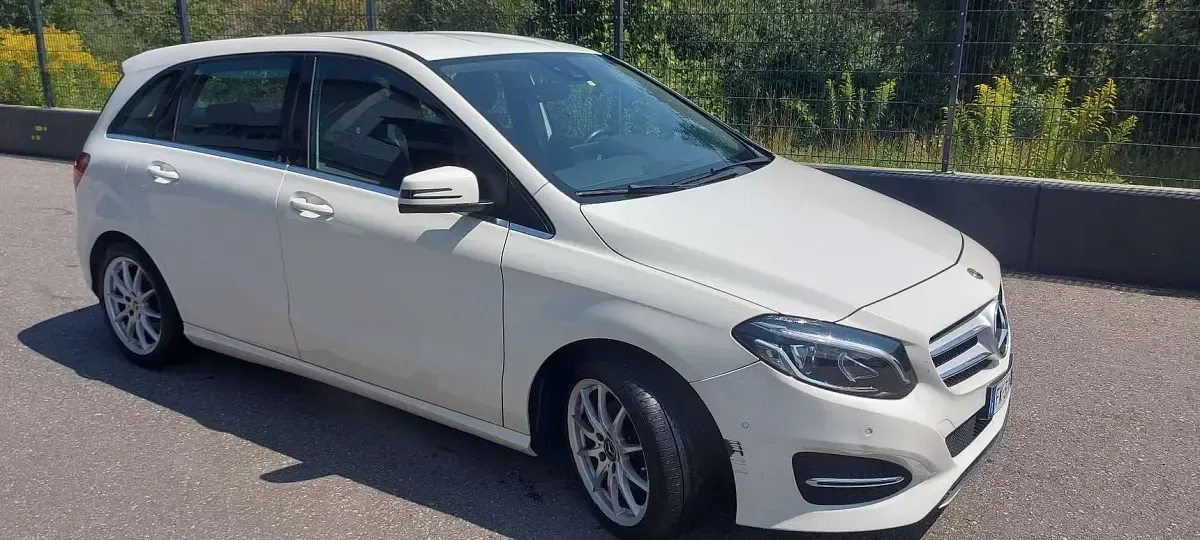 Usata Mercedes B200 136 CV (100 kW) 2017 Utilitaria