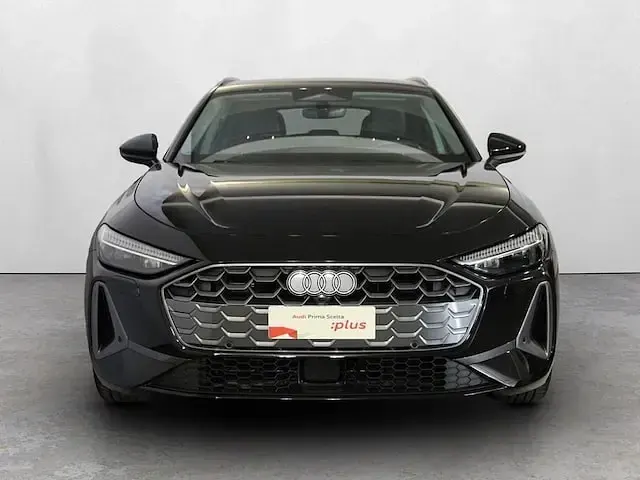 Usata Audi A5 Advanced 204 CV (150 kW) 2025 Nero mythos metallizzato Station wagon