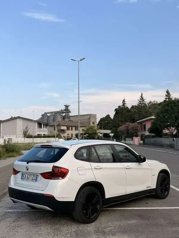Usata BMW X1 177 CV (130 kW) 2010 Bianco SUV